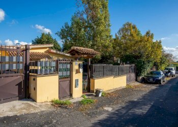 Casa all\'aperto - Villa via mazzamagna
 
92, Marino - foto 1