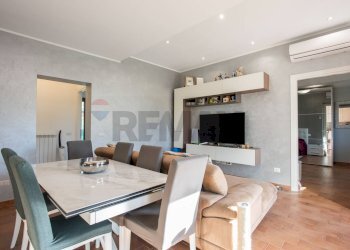 Sala da pranzo - Villa via mazzamagna
 
92, Marino - foto 14