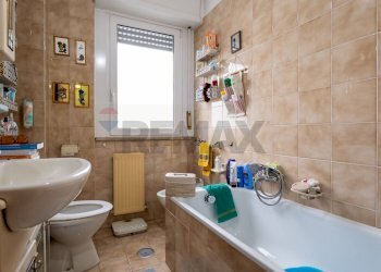 Bagno - Trilocale Via Libero Leonardi
137, Roma - foto 25