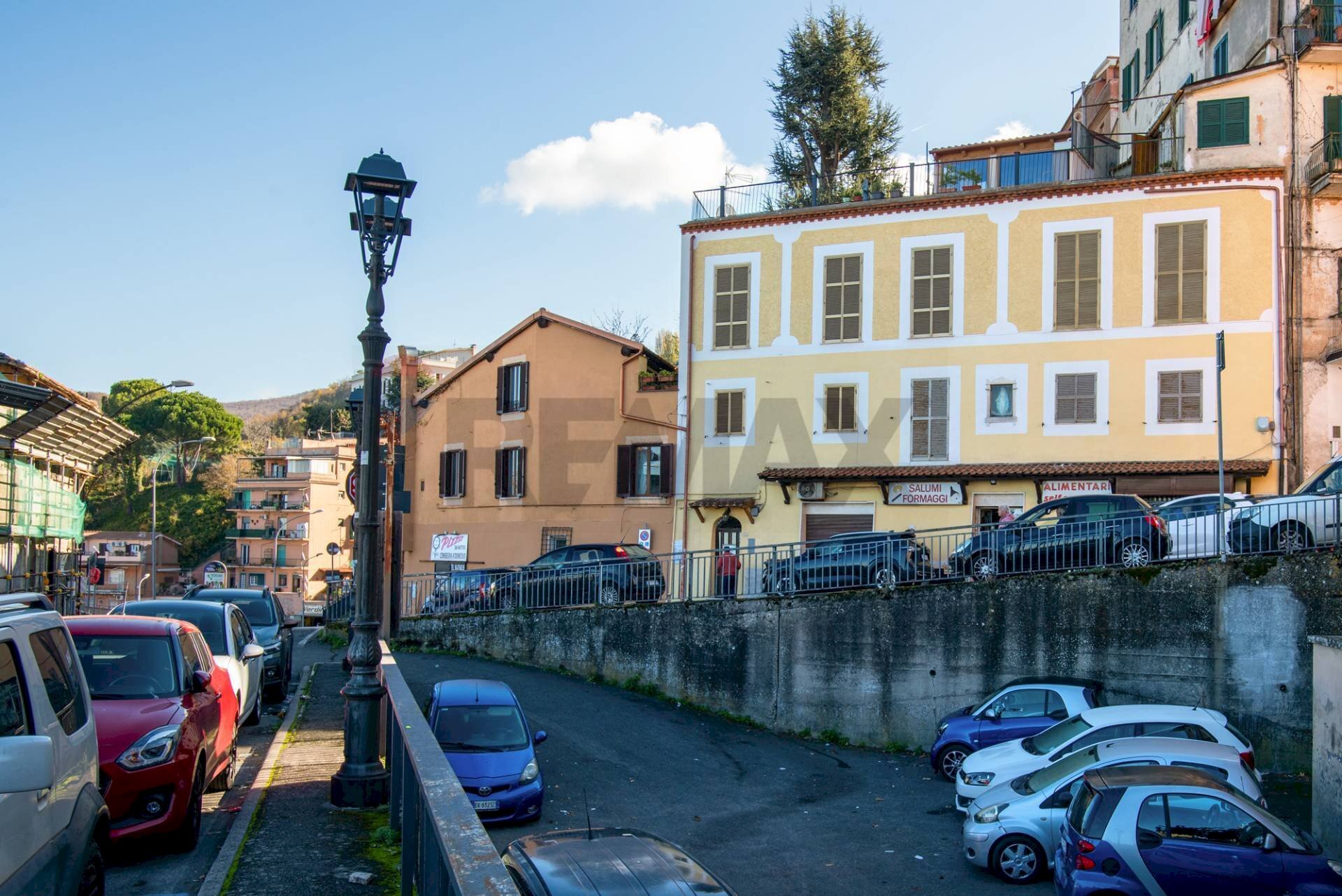 Edificio all\'aperto - Trilocale via frascati
 
10, Rocca di Papa - foto 1