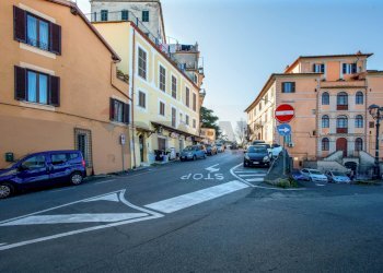 Edificio all\'aperto - Trilocale via frascati
 
10, Rocca di Papa - foto 2