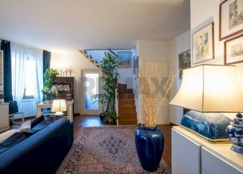 Soggiorno - Trilocale via frascati
 
10, Rocca di Papa - foto 3