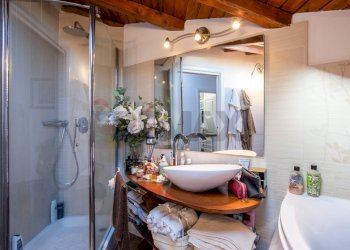 Bagno - Trilocale via frascati
 
10, Rocca di Papa - foto 32