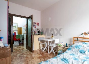 Camera / camera da letto - Trilocale Via Monte Cervialto
143, Roma - foto 8