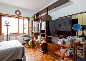 Camera / camera da letto - Trilocale Via Monte Cervialto
143, Roma - foto 23