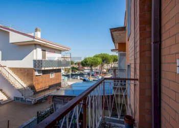 Balcone - Trilocale via burgio
 
14, Roma - foto 9