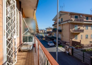 Balcone - Trilocale via burgio
 
14, Roma - foto 15