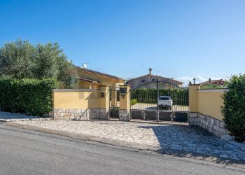 Casa all\'aperto - Villa via del praticello alto
 
32, Formello - foto 1