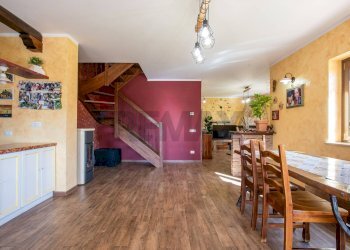 Sala da pranzo - Villa via del praticello alto
 
32, Formello - foto 9