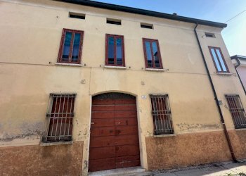 Foto 1 - Casa indipendente Mantova - foto 1