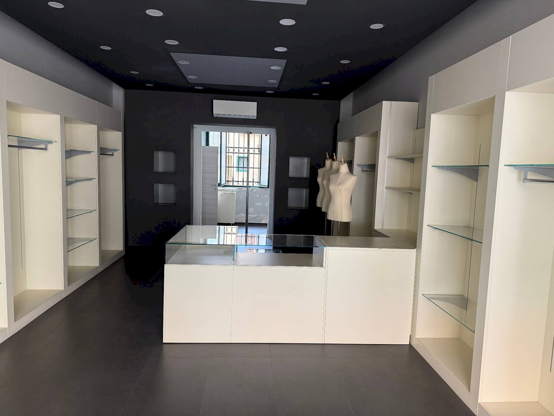 Foto 1 - Locale Commerciale Mantova - foto 1