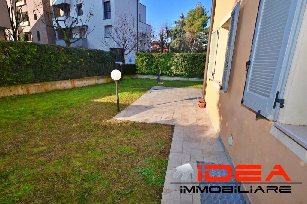 Giardino - Villa via Guido Miglioli, Modena (neighborhood Crocetta) - photo 2