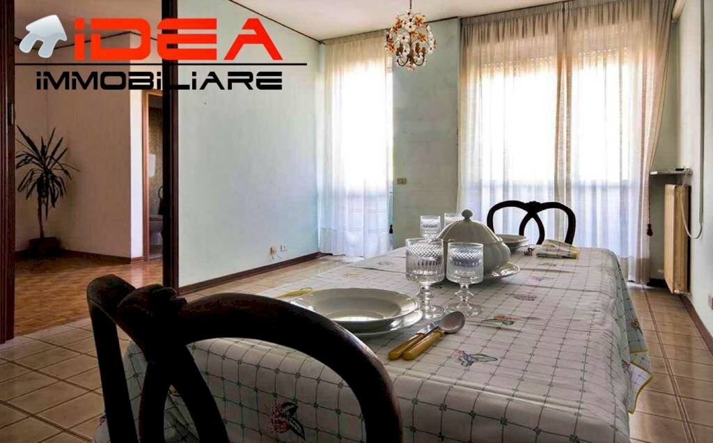 Salone - Four-room apartment via Giuseppe Notari, Modena - photo 2