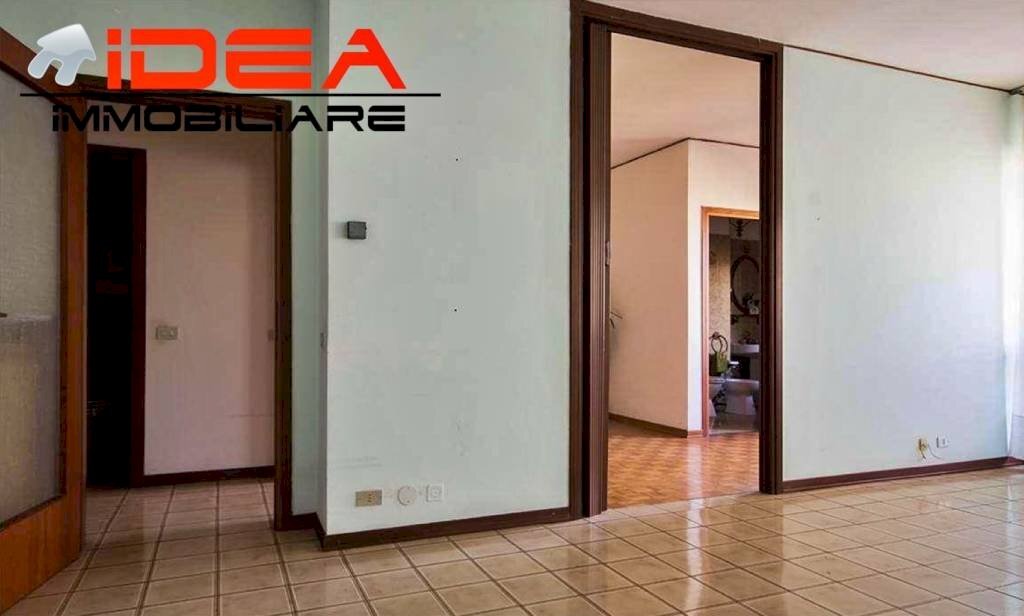 Corridoio - Four-room apartment via Giuseppe Notari, Modena - photo 3