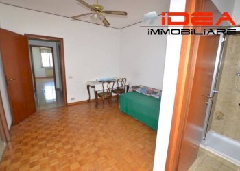 Camera da letto - Quadrilocale via Giuseppe Notari, Modena - foto 26