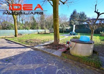 Giardino - Villa via Umberto Giordano, Castelnuovo Rangone - foto 4