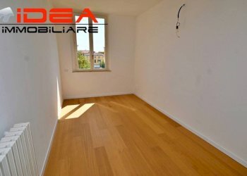 Camera da letto - Appartamento viale Lodovico Antonio Muratori, Modena (zona Centro Storico) - foto 15