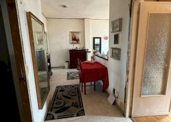 Corridoio - Quadrilocale corso Giulio Cesare, 203, Torino (zona Rebaudengo) - foto 7