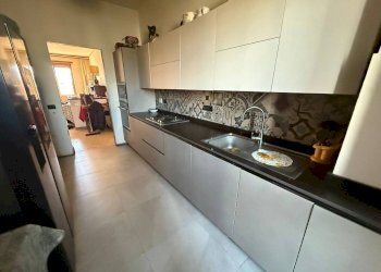 Cucina - Quadrilocale corso Giulio Cesare, 203, Torino (zona Rebaudengo) - foto 9