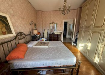 Camera da letto - Quadrilocale corso Giulio Cesare, 203, Torino (zona Rebaudengo) - foto 19
