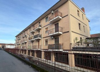 Facciata - Trilocale via Angelo Brofferio, 8, Settimo Torinese - foto 3