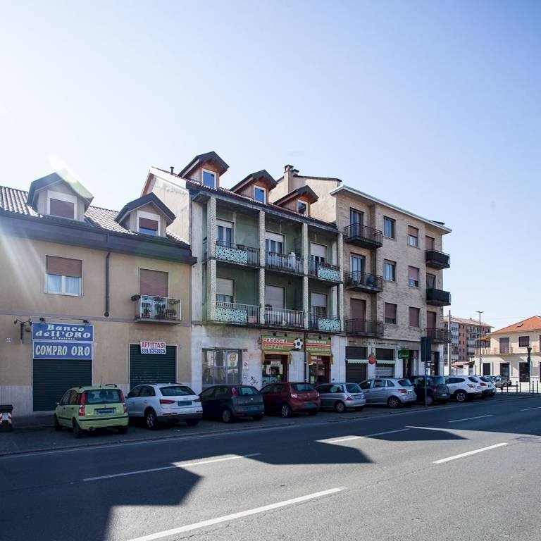Facciata - Attività Commerciale corso Vercelli, 376, Torino - foto 2