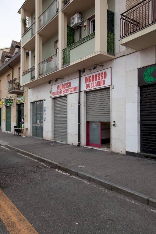 Facciata - Attività Commerciale corso Vercelli, 376, Torino - foto 3