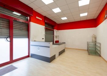 Interno non residenziale - Commercial Activity corso Vercelli, 376, Torino - photo 1