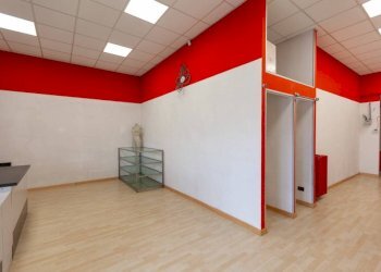 Interno non residenziale - Attività Commerciale corso Vercelli, 376, Torino - foto 27