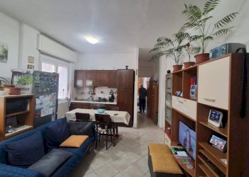 Salone - Bilocale via Sergio Piombelli, 24, Genova (zona Sampierdarena) - foto 26