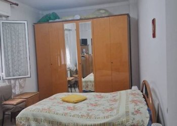 Camera da letto - Bilocale via Sergio Piombelli, 24, Genova (zona Sampierdarena) - foto 29