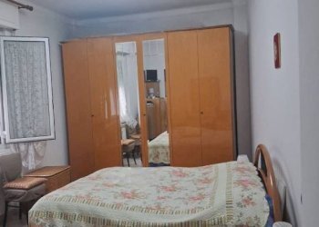 Camera da letto - Bilocale via Sergio Piombelli, 24, Genova (zona Sampierdarena) - foto 36