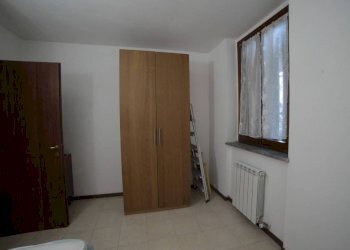 Camera da letto - Trilocale via Alcide De Gasperi, Rosate - foto 24