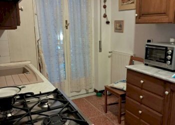 CUCINA - Trilocale VIA QUINTO, Genova (zona Quinto) - foto 3