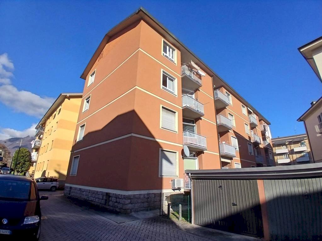 Facciata - Trilocale via Ezio Vanoni, 70, Sondrio - foto 1