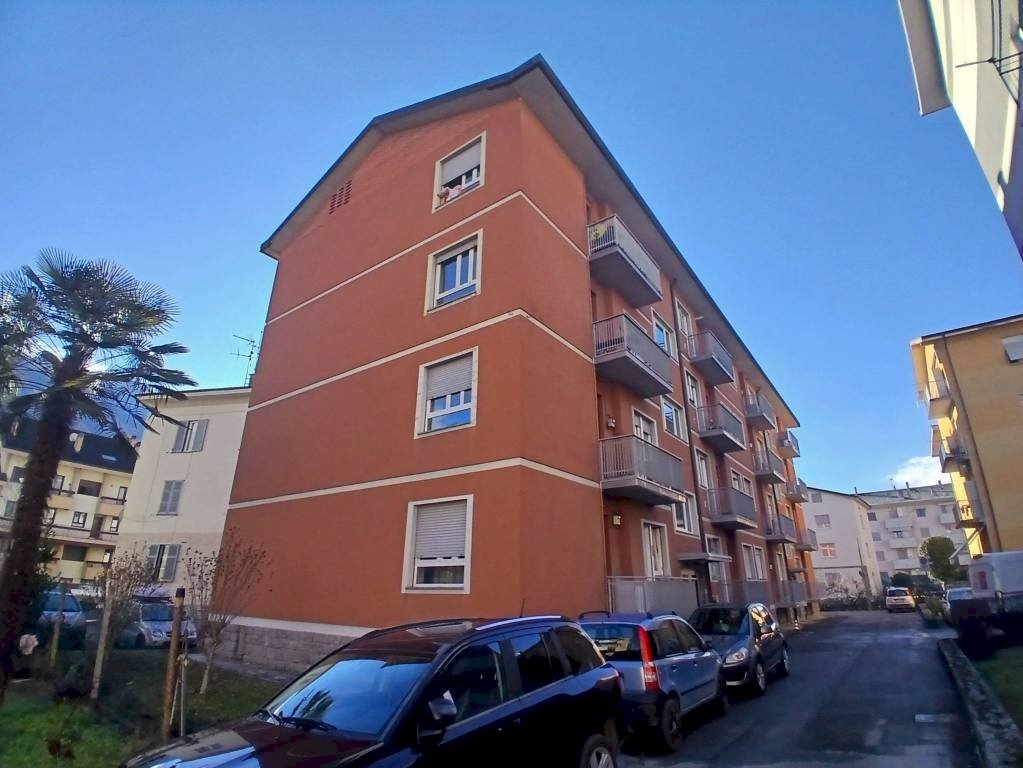 Facciata - Trilocale via Ezio Vanoni, 70, Sondrio - foto 3