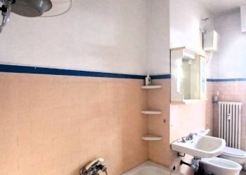 Bagno - Trilocale via Ezio Vanoni, 70, Sondrio - foto 17