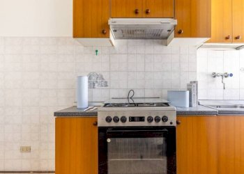 Cucina - Bilocale via Ambrogio Binda, 16, Milano (zona Barona) - foto 14