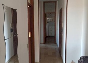 Corridoio - Bilocale via Strettura, 17, Trecate - foto 12