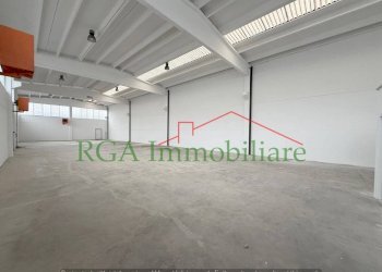 Magazzino - Shed viale Monte Grappa, Boltiere - photo 2