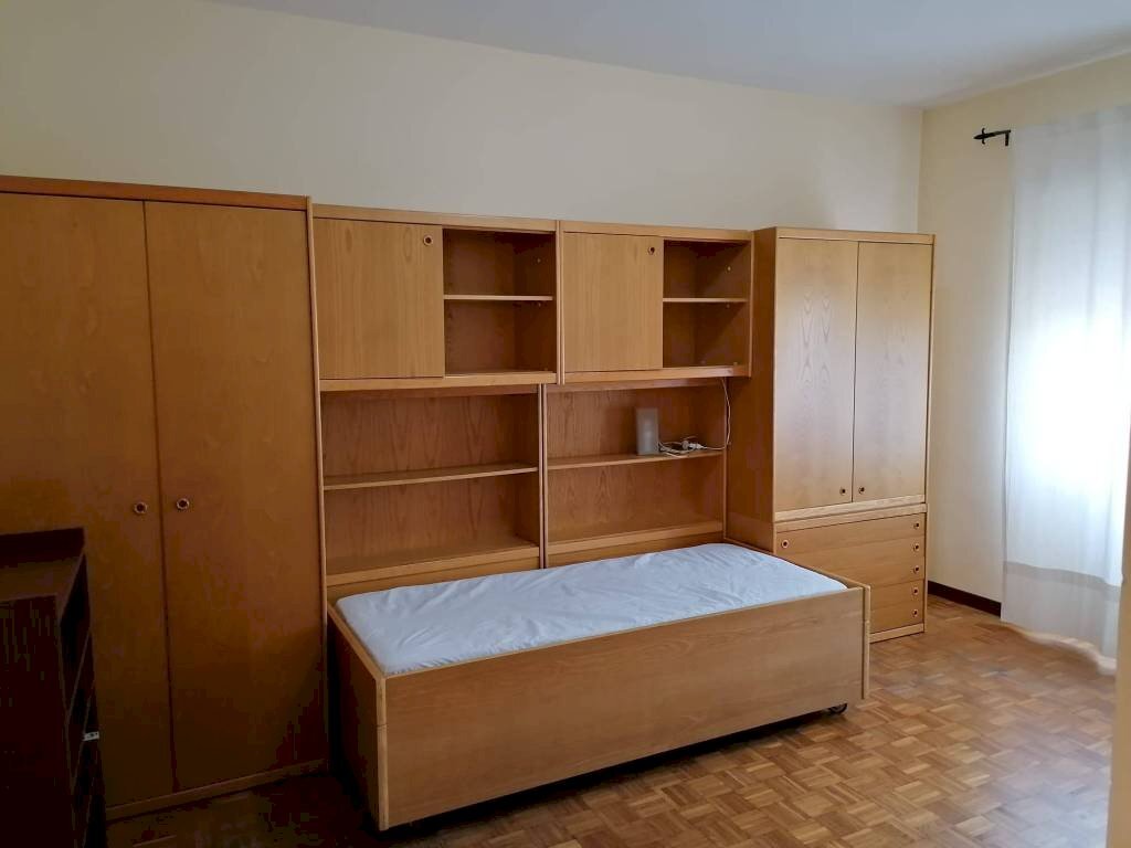 Camera da letto - Non-buildable land via Laurentina, 3, Roma - photo 1