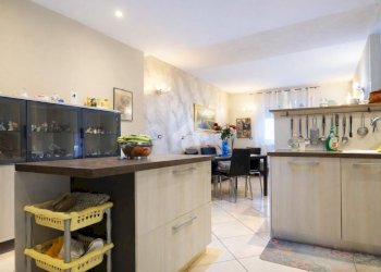 Four-room apartment Via Mercato, Cossato - photo 9