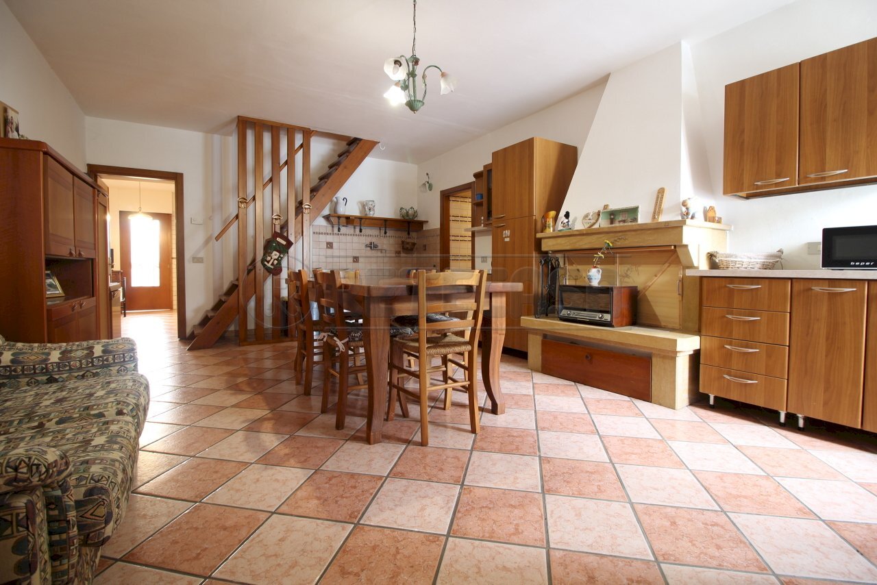 salotto - Casa semi indipendente Via Tadiotti 25, Montorso Vicentino - foto 1