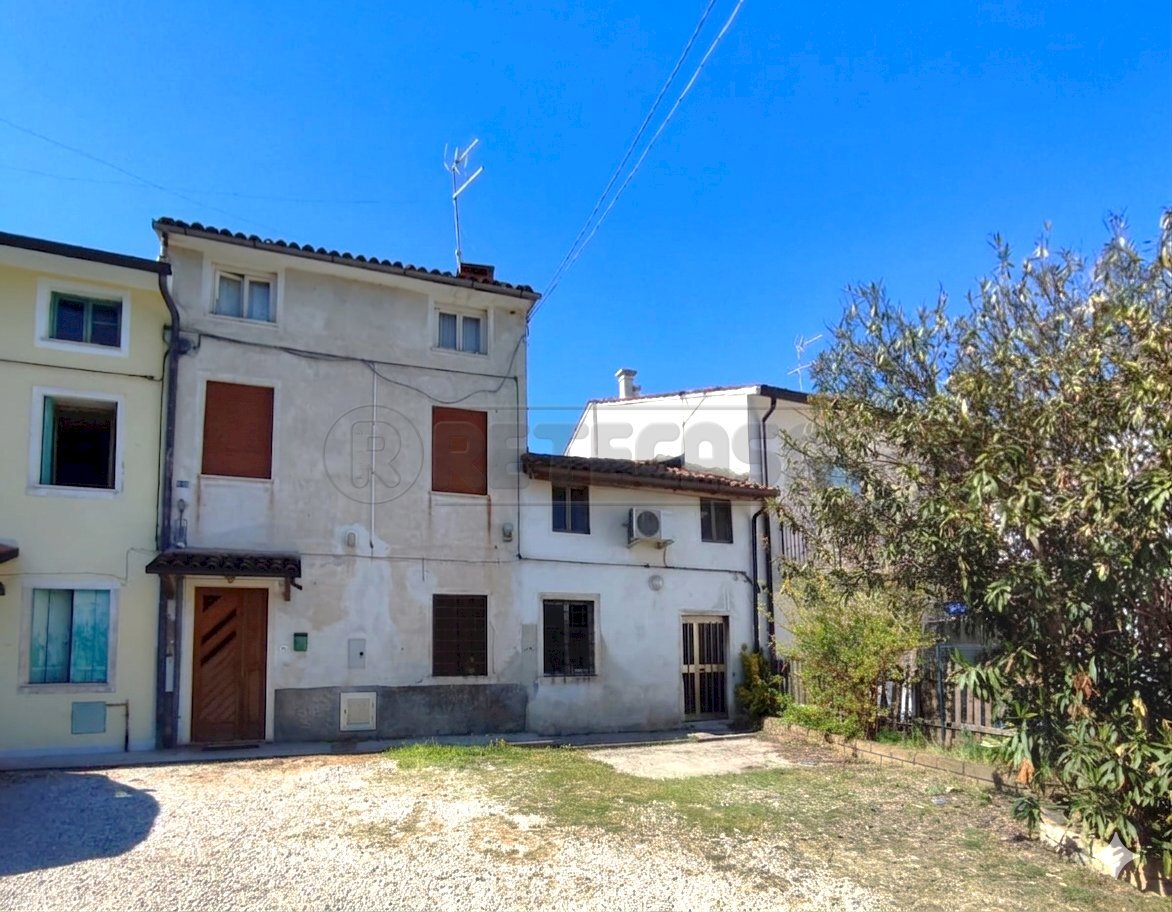 Gemini_Generated_Image_dqf4m4dqf4m4dqf4.png - Casa semi indipendente Via Tadiotti 25, Montorso Vicentino - foto 1