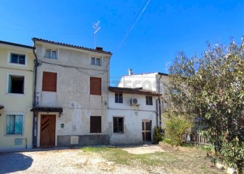 Gemini_Generated_Image_dqf4m4dqf4m4dqf4.png - Casa semi indipendente Via Tadiotti 25, Montorso Vicentino - foto 1