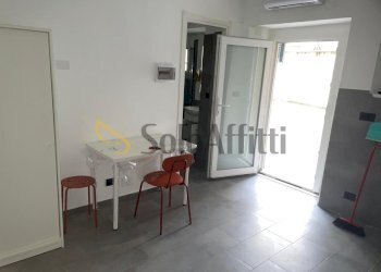 10.jpg - One-room apartment Via Principessa Clotilde, Torino (neighborhood San Donato) - photo 1
