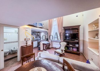 soggiorno - Bilocale via poggio dei mari, Napoli (zona Arenella) - foto 3