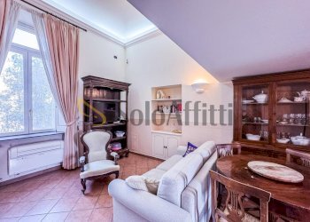 soggiorno - Bilocale via poggio dei mari, Napoli (zona Arenella) - foto 4