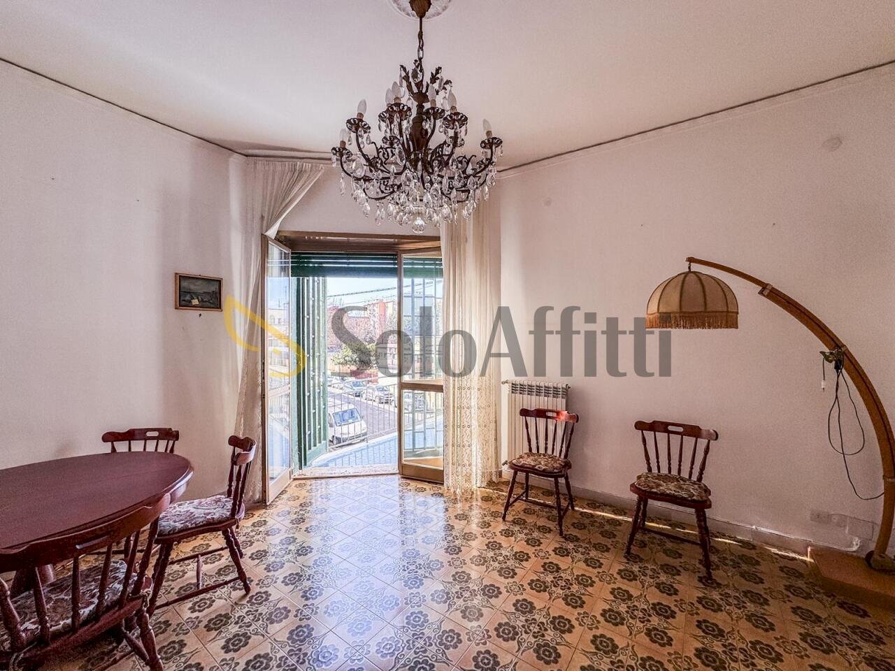 Salotto - Trilocale Via Venezia Giulia, Napoli (zona Fuorigrotta) - foto 2