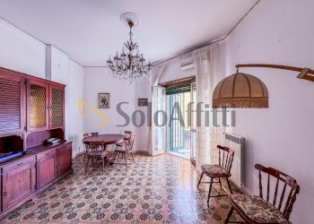 Salotto - Trilocale Via Venezia Giulia, Napoli (zona Fuorigrotta) - foto 3